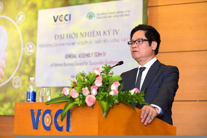Đại diện VCCI phát biểu